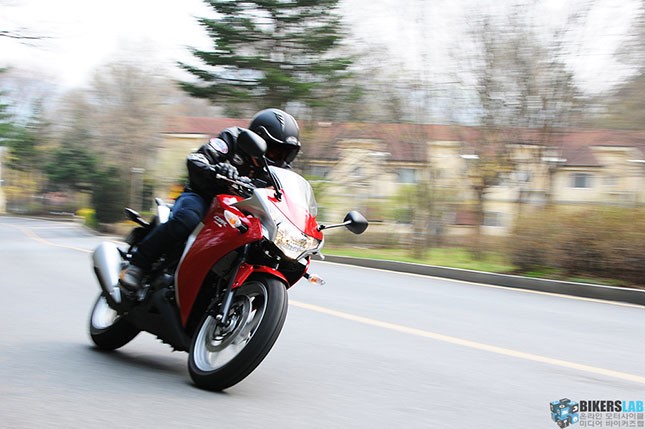 혼다, CBR250R 전측면2