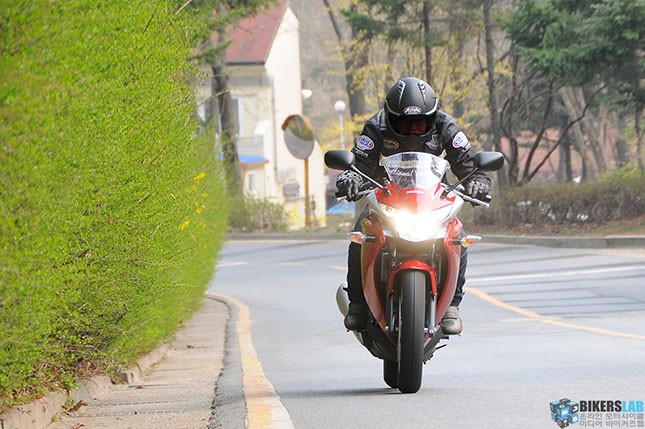 혼다, CBR250R 전면