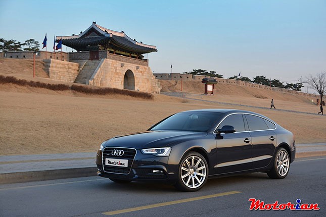 아우디 A5 스포트백 2.0 TDI 전측면
