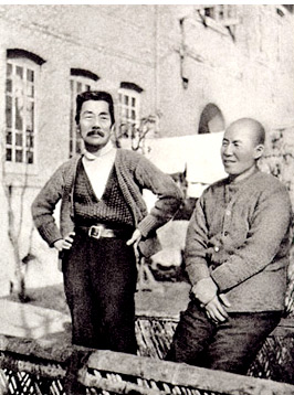 계몽서점 이미지