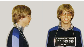 스물 두 살의 빌 게이츠가 과속으로 경찰에 체포됐을 당시 촬영한 '머그 샷'